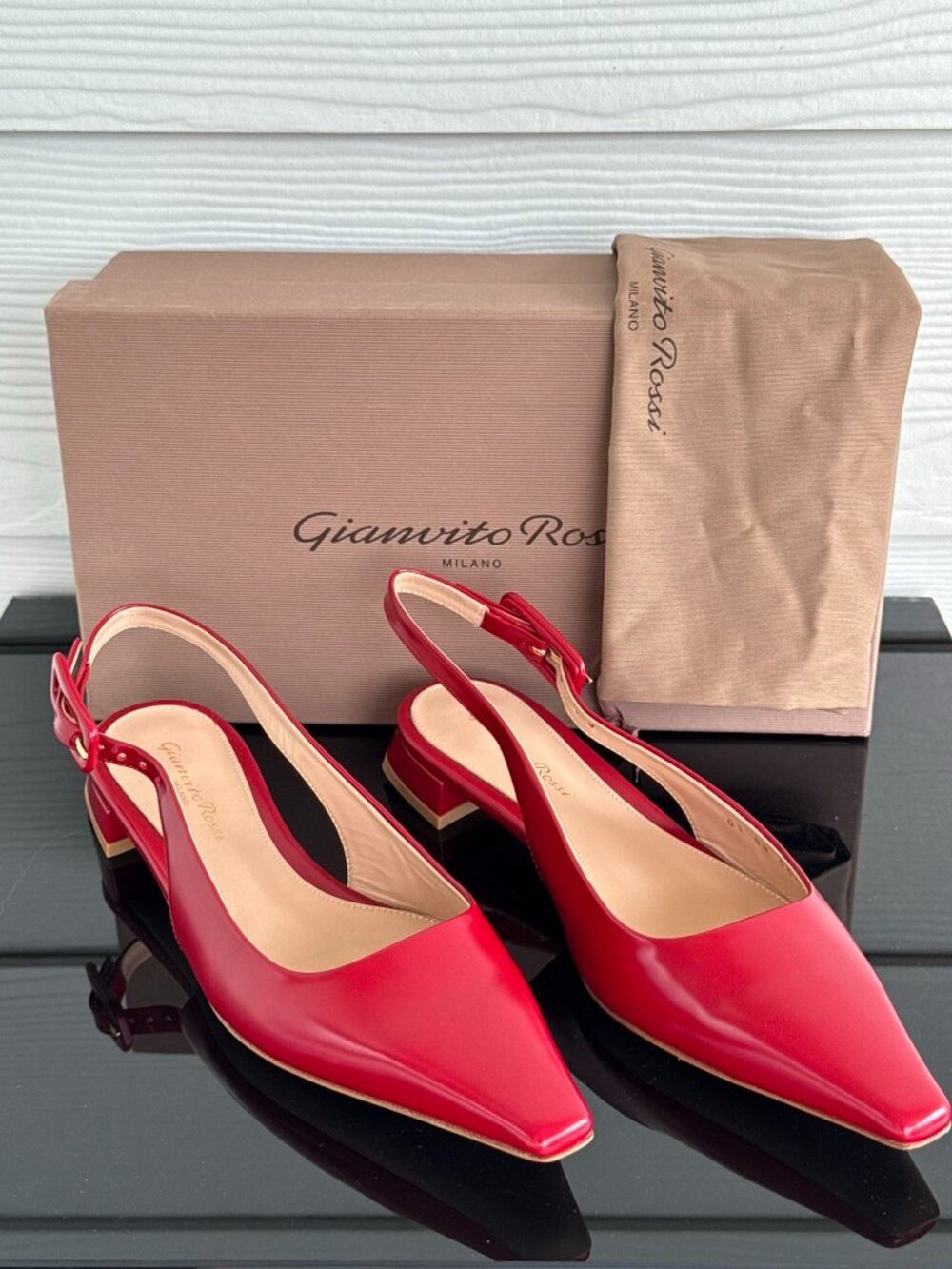 Gianvito Rossi Lindsay 20 Slingback Red Tokyo Leather Low Heel
